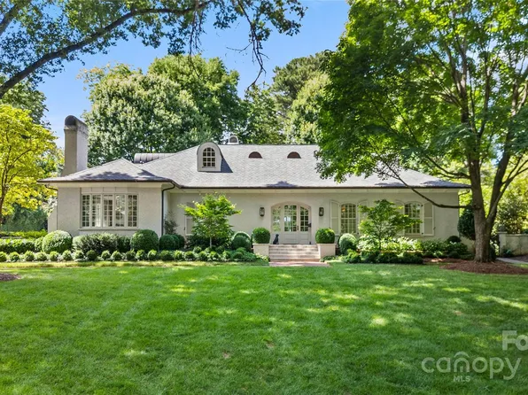 2434 Red Fox Trl, Charlotte, NC 28211