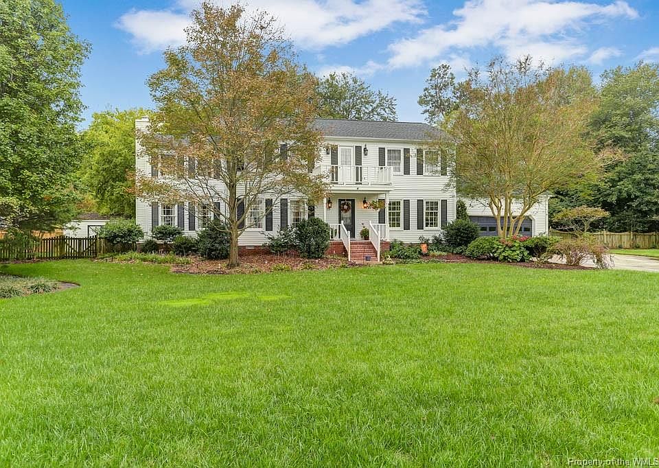 1st image of 15 Rivergate Dr