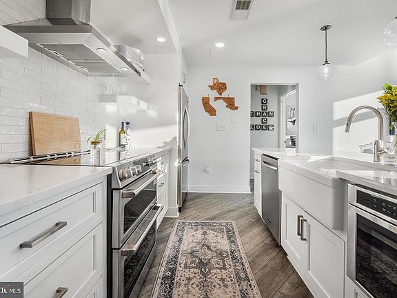 2nd image of 675 President St Unit 2602