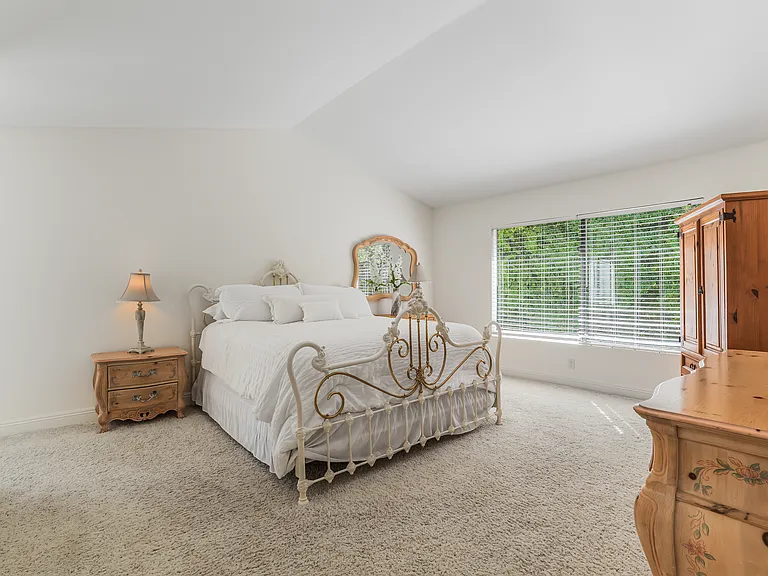 263 Fox Hills Dr — Photo 20