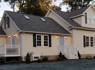 93 Coburn Rd, Tyngsboro, MA 01879