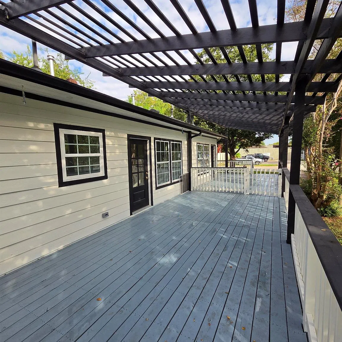 2 bed, 1.0 bath, 1000 sqft, $2,000 — Photo 2