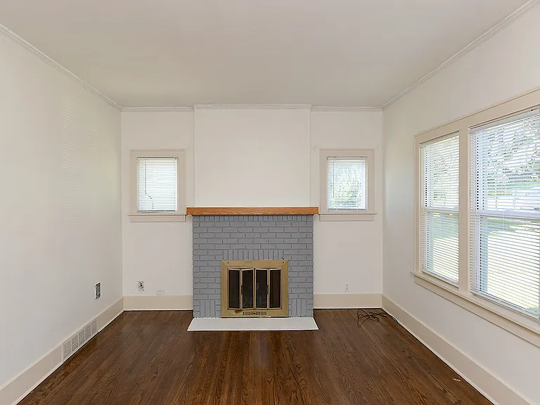 1109 N 50th St — Photo 5