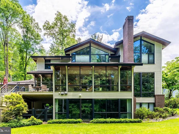 8620 Polk St, Mc Lean, VA 22102