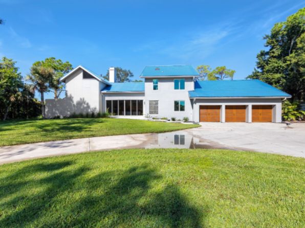 7980 Deni Dr
