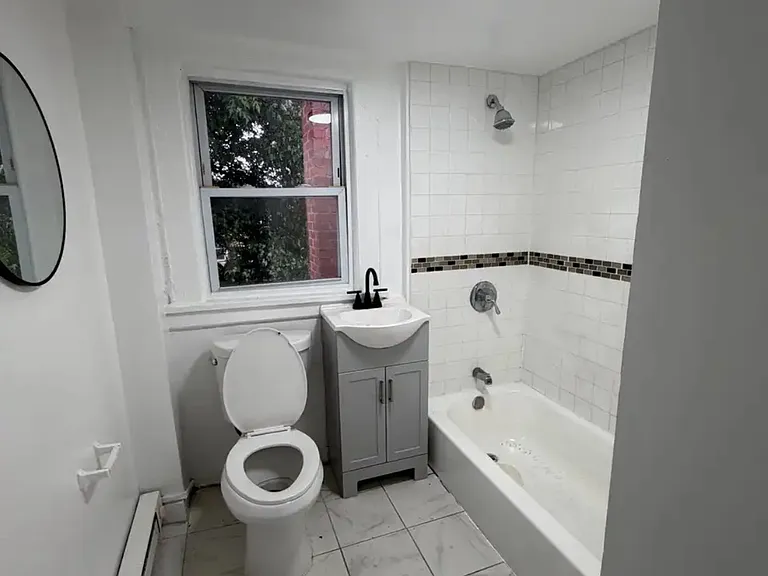 19 N 18th St #3 — Photo 2