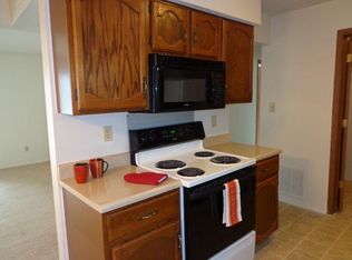 138 Cool Creek Blvd APT 1, Carmel, IN 46032