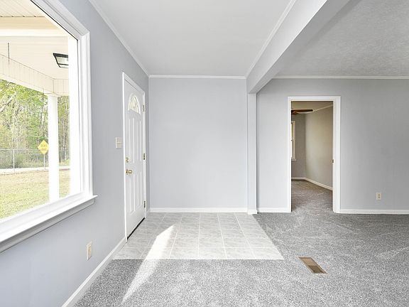 5th image of 426 Osteen Rd