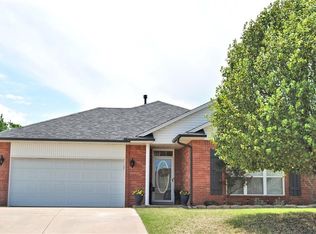 2225 Gray Dove Dr, Shawnee, OK 74804