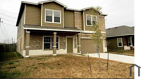 6 bed, 3552 sqft, $4,600 — Photo 2