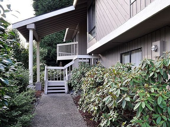 2nd image of 15835 SE 50th St