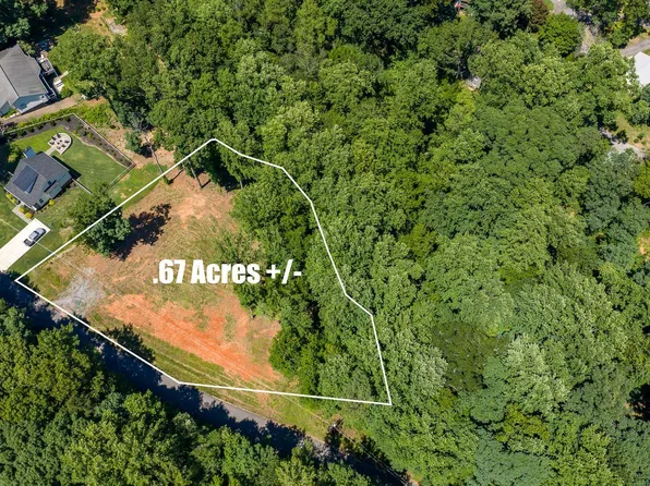 136 Amber Dr, Inman, SC 29349