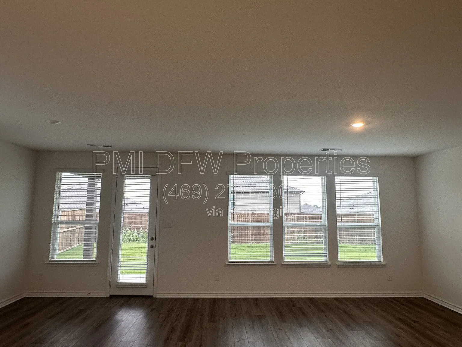 4 bed, 2.0 bath, 2209 sqft, $2,150 — Photo 3