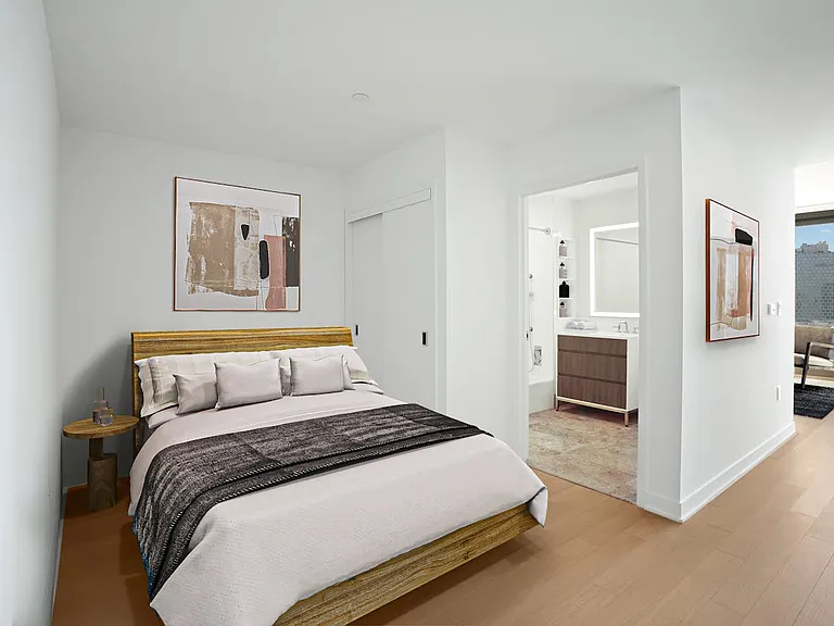 18 6th Ave #1208 — Photo 3