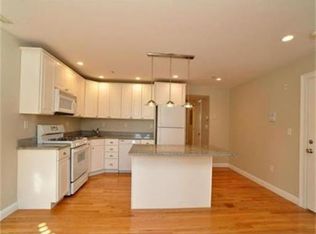 134-136 W 9th St #1, South Boston, MA 02127