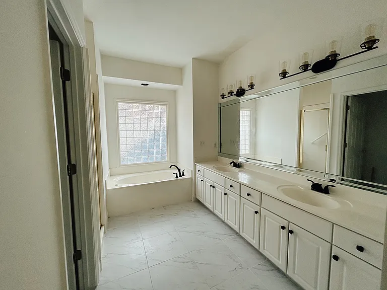 4205 Vestview Cir — Photo 21