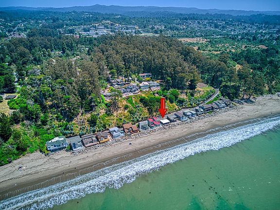 3rd image of 16 Potbelly Beach Rd