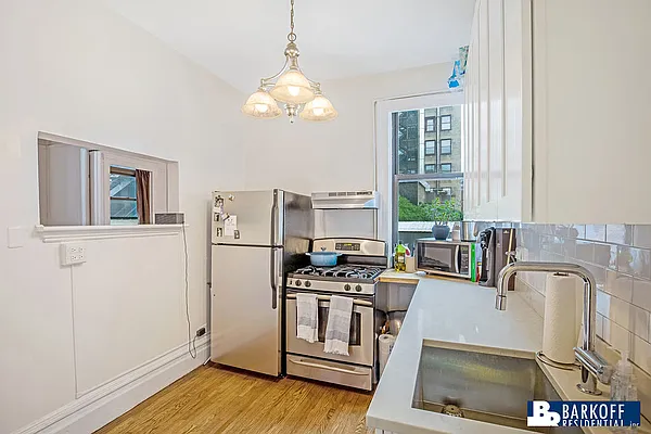 Rented by Barkoff Residential  | media 9