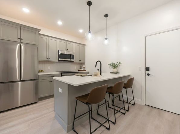 126 Adelaide Ave #101
