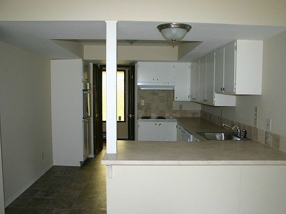 3rd image of 16602 38th Ave E
