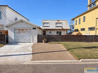 1106 N Shore Dr, Port Isabel, TX 78578