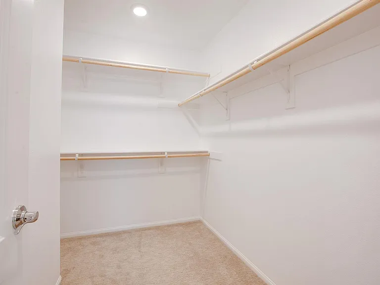 5605 Estrella Way — Photo 21