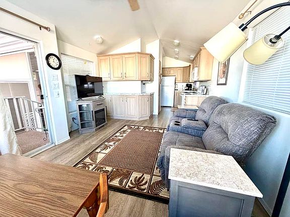 3rd image of 10442 N Frontage Rd #141