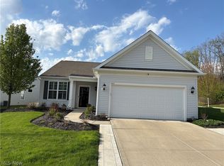 547 Arbor Ln, Akron, OH 44321