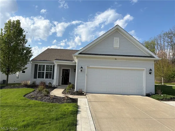 547 Arbor Ln, Akron, OH 44321