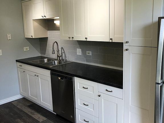 4th image of 7525 175th St APT 821