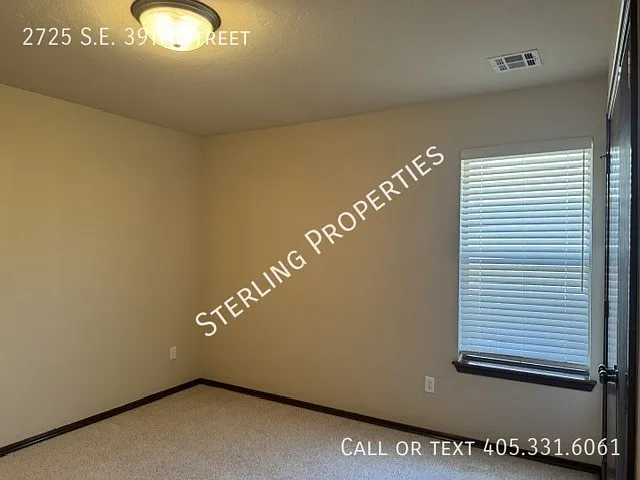 2725 SE 39th St — Photo 22