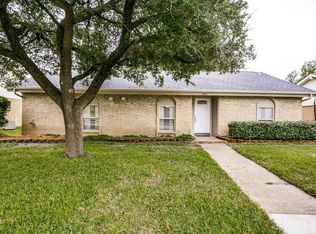 3821 Commonwealth Dr, Garland, TX 75043