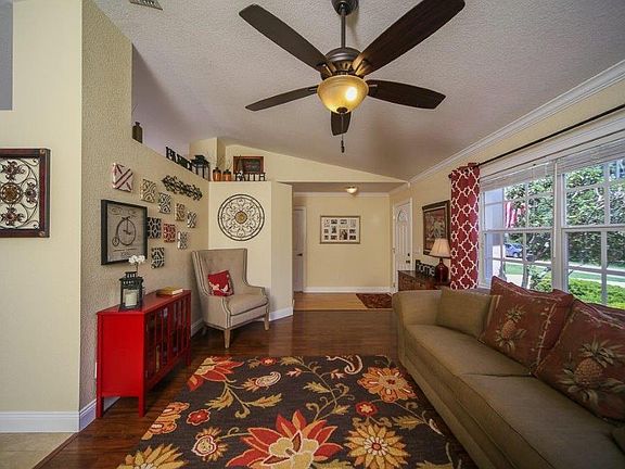 4th image of 4813 La France Ave
