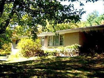 2nd image of 6043 Wolfstake Rd E