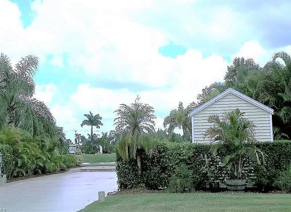 3rd image of 3014 E Riverbend Resort Blvd