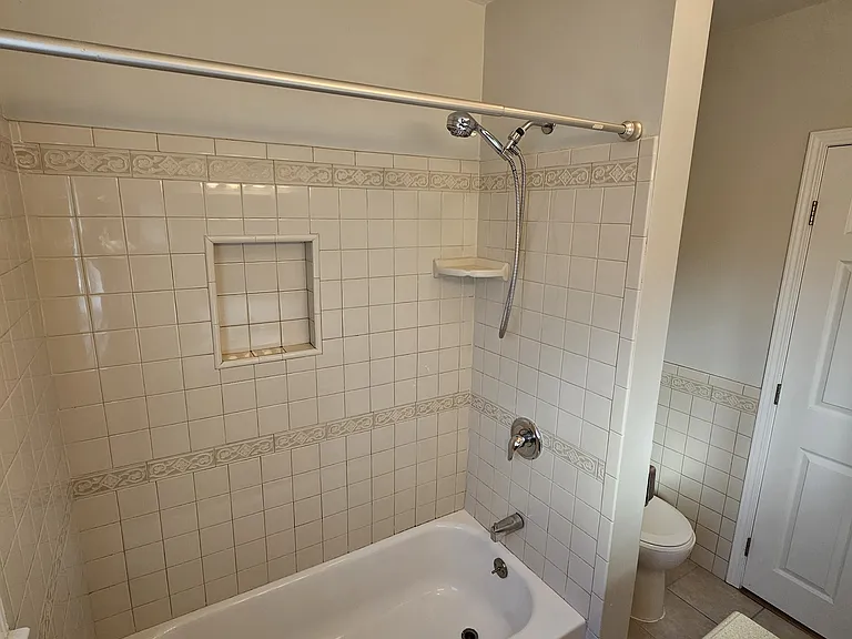 501 Macdonald St #1 — Photo 15