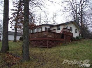 14777 Southlake Dr, De Soto, MO 63020