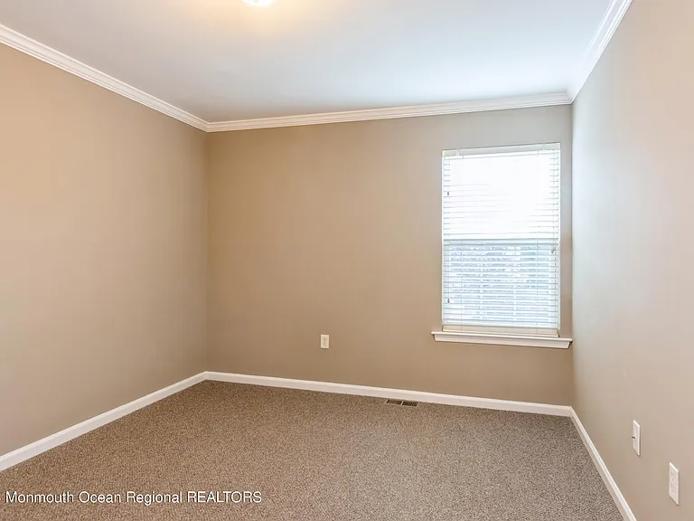 34 Chimney Ct #181 — Photo 14