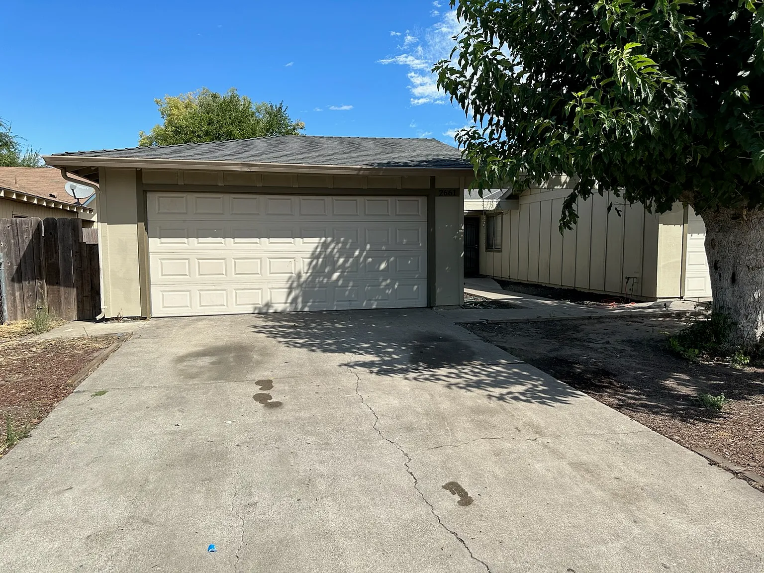 3 bed, 1825 sqft, $2,615 — Photo 1