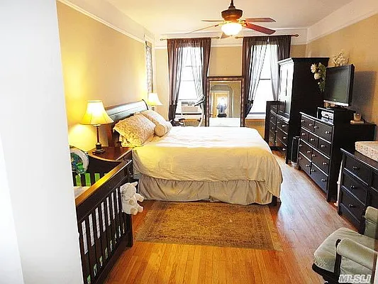 Sold by Madeleine Realty Ltd. | media 1