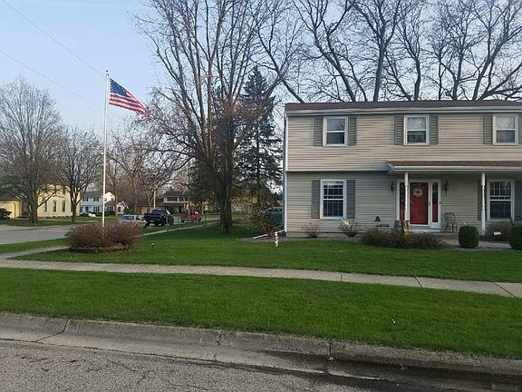 2nd image of 2428 Lombard Ave