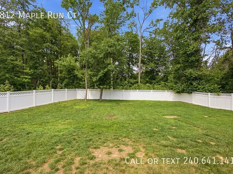 7812 Maple Run Ct — Photo 36