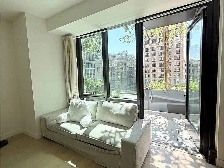 400 S Broadway Ave #726 — Photo 3
