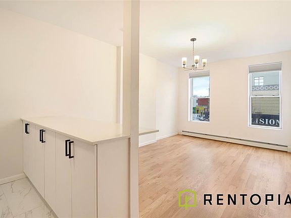 5th image of 782 Bergen St #1C