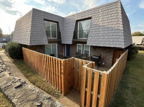 219 Cedarwood Ln, Madison, TN 37115