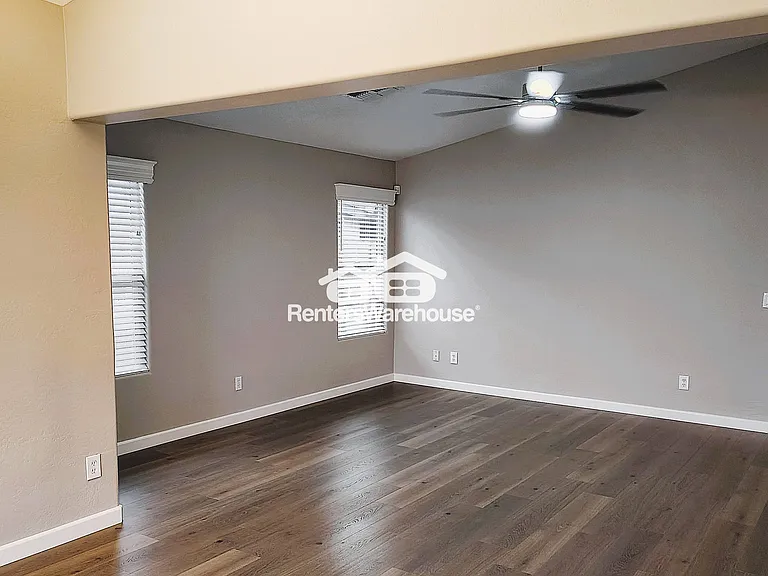 1739 N Sinova — Photo 5