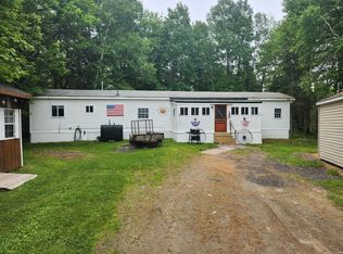 462 Troy Rd, Detroit, ME 04929