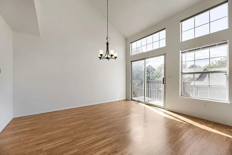 3 bed, 3.0 bath, 1596 sqft, $2,750 — Photo 3