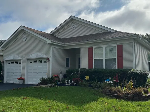 122 Brewster Dr, Galloway, NJ 08205