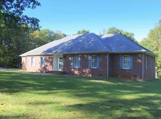 2150 Genito Rd, Moseley, VA 23120